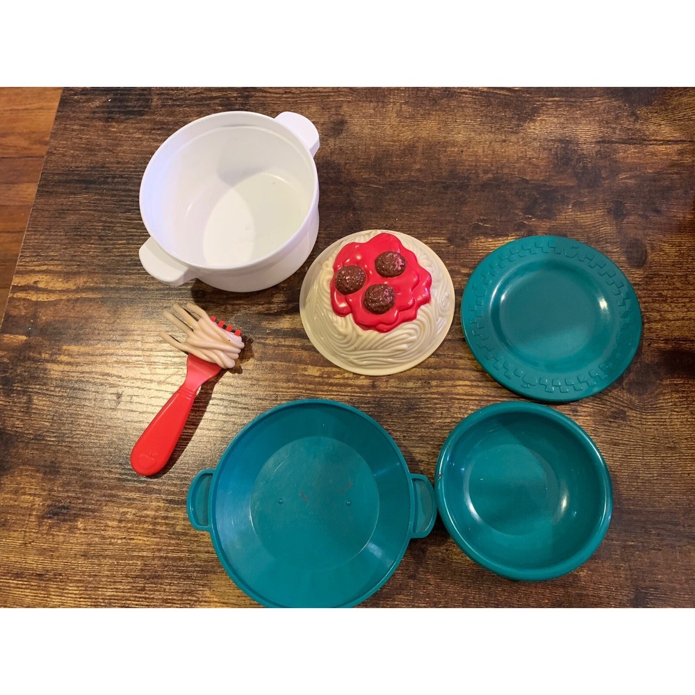 FISHER PRICE FUN FOOD ● SPEEDY SPAGHETTI POT PLATE FORK PASTA SET